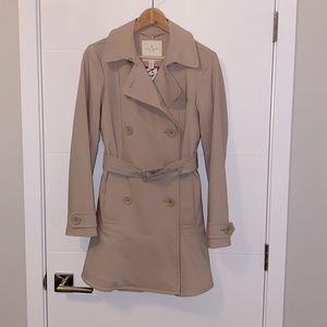 Kate Spade New York women’s light tan mid-length belted trench coat, size XS